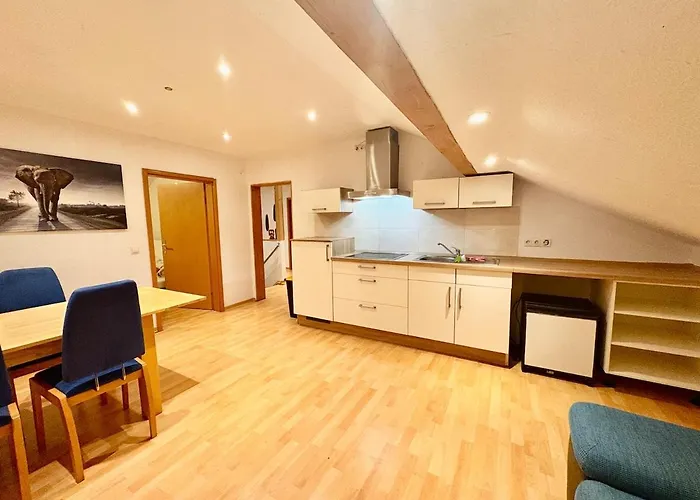 Townhaus Mariaroth アパート